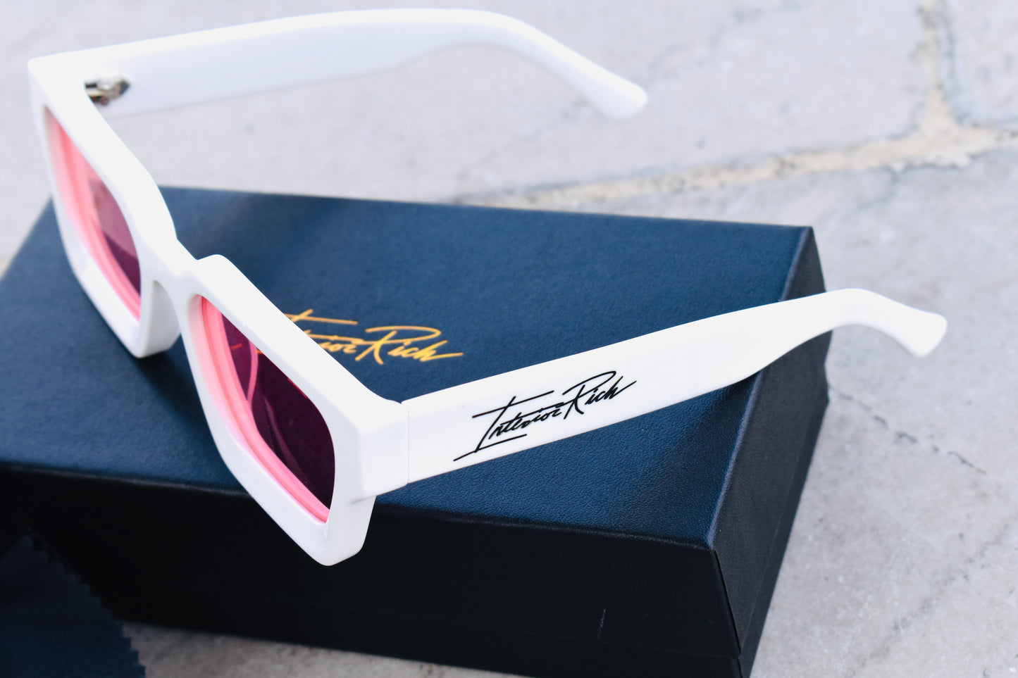 Interior Rich Eye Glasses