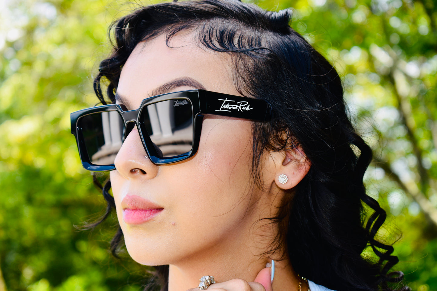 Interior Rich Eyeglasses