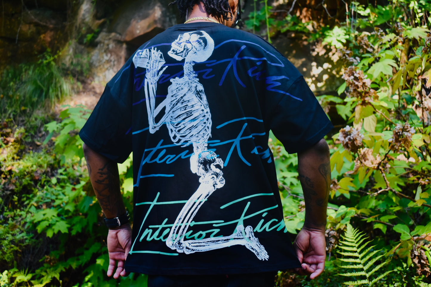 Interior Rich Cursive T-shirt