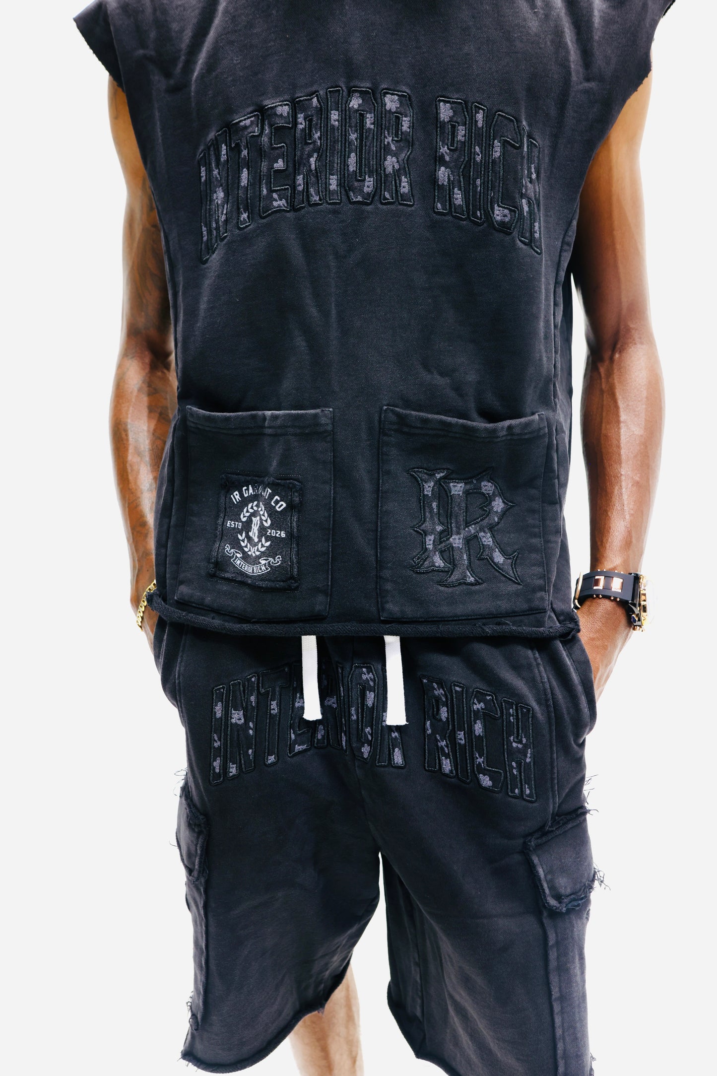 Interior Rich™ Monogram Sleeveless Cargo Set