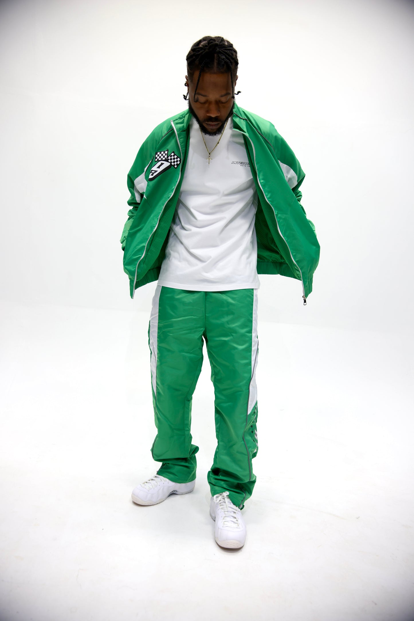 Interior Rich “ MOTO SERIES Trackstar 9” Nylon Racing Set – Green/White