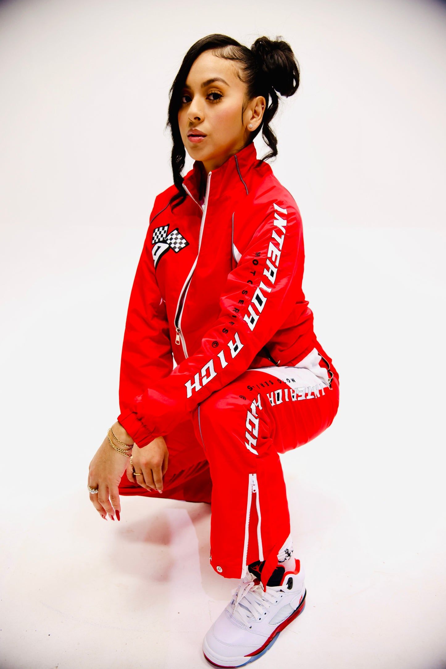 Interior Rich “MOTO SERIES Trackstar 9” Nylon Racing Set – Red/white